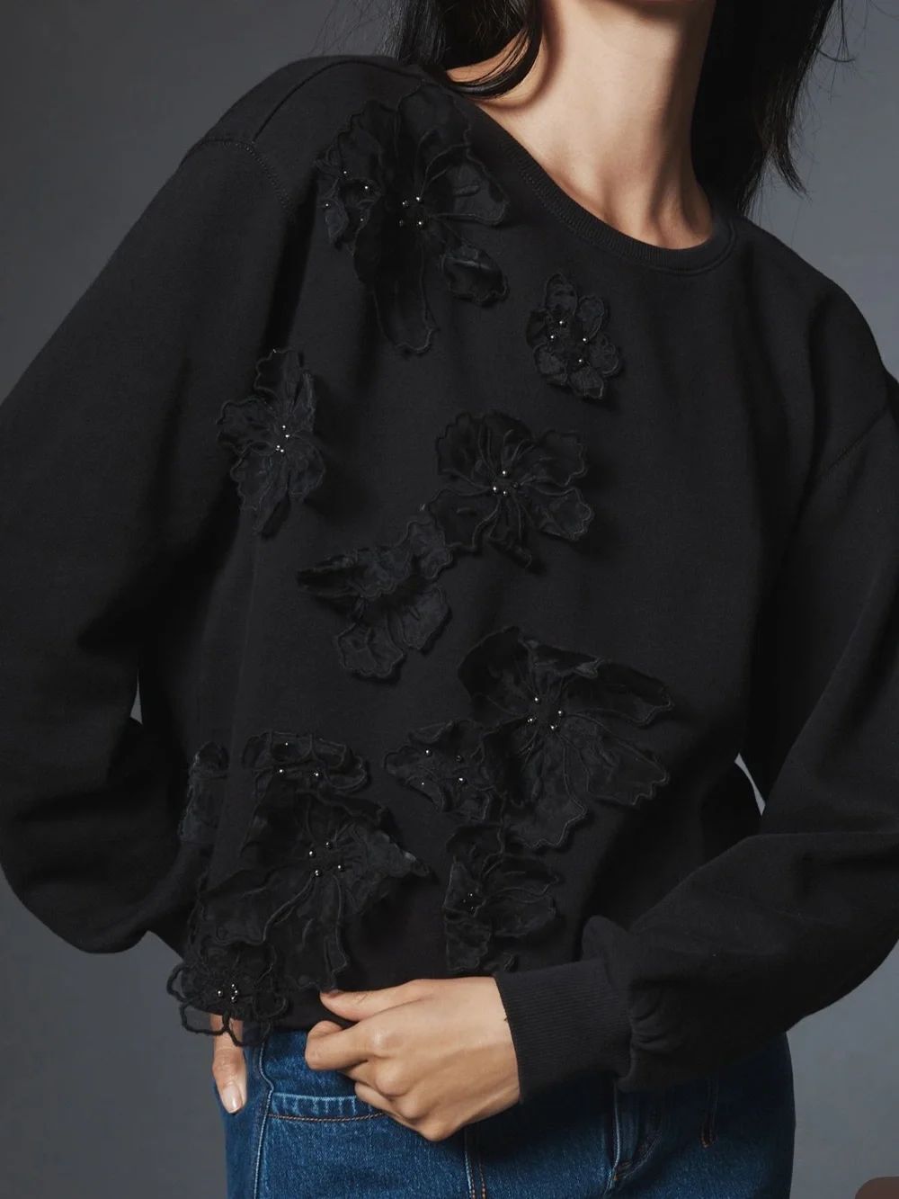 BY ANTHROPOLOGIE 3-D Applique Flower Pullover Fleece Sweatshirt Top Black Small
